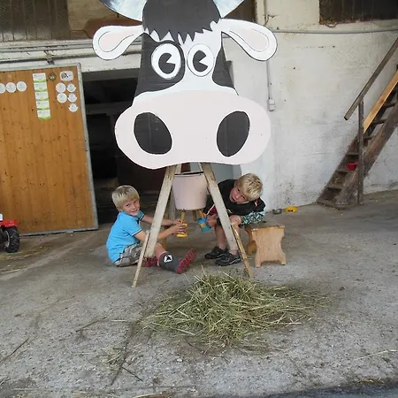 Bio-urlaubshof Dansbach Farmház *