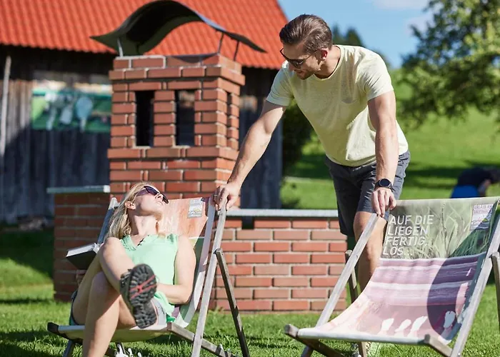 Bio-urlaubshof Dansbach 팜스테이 *